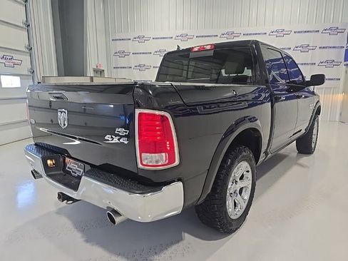 Used 2015 RAM 1500 Laramie w/ Convenience Group image 9