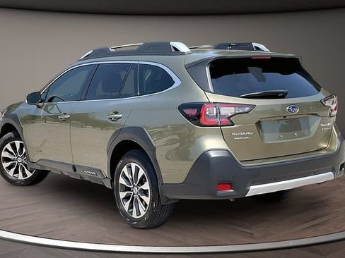 Used 2025 Subaru Outback Touring XT AWD/4WD image 11