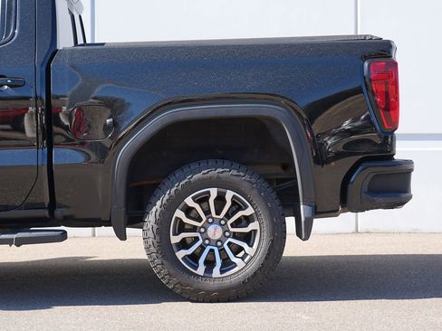 Used 2020 GMC Sierra 1500 AT4 w/ AT4 Premium Package AWD/4WD image 12