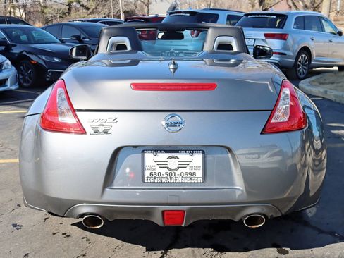 Used 2013 Nissan 370Z Touring image 16