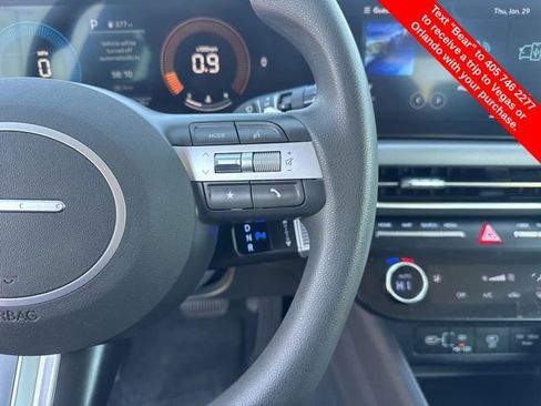 Used 2025 Hyundai Sonata SEL image 17