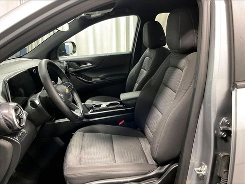 Used 2025 Chevrolet Equinox LT AWD/4WD image 10