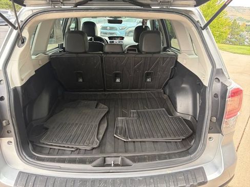 Used 2018 Subaru Forester 2.5i Limited AWD/4WD image 12