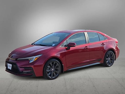 Used 2025 Toyota Corolla SE image 1