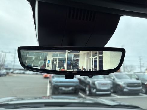 Used 2024 GMC Sierra 1500 Denali Ultimate image 40