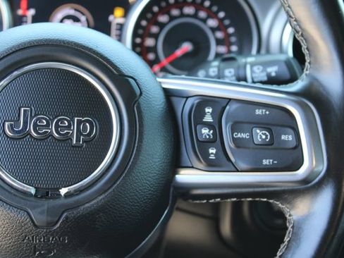 Used 2021 Jeep Wrangler Unlimited Rubicon AWD/4WD image 22