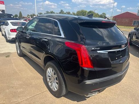 Used 2018 Cadillac XT5 FWD image 3