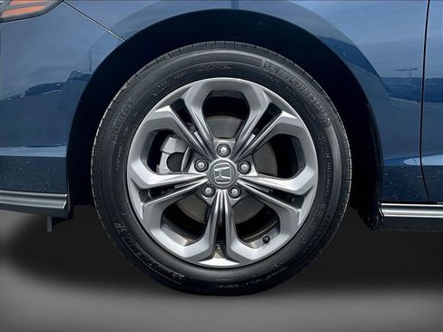 Certified 2024 Honda Accord EX image 30