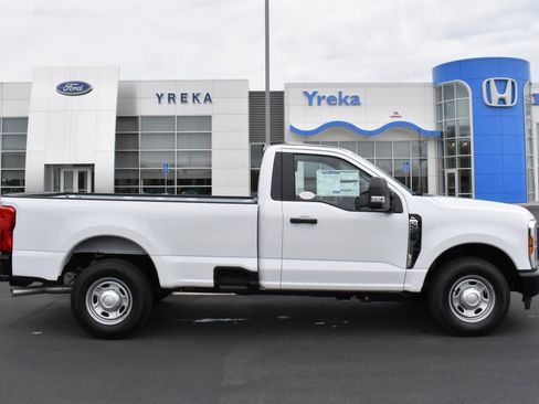 New 2026 Ford F250 XL image 1