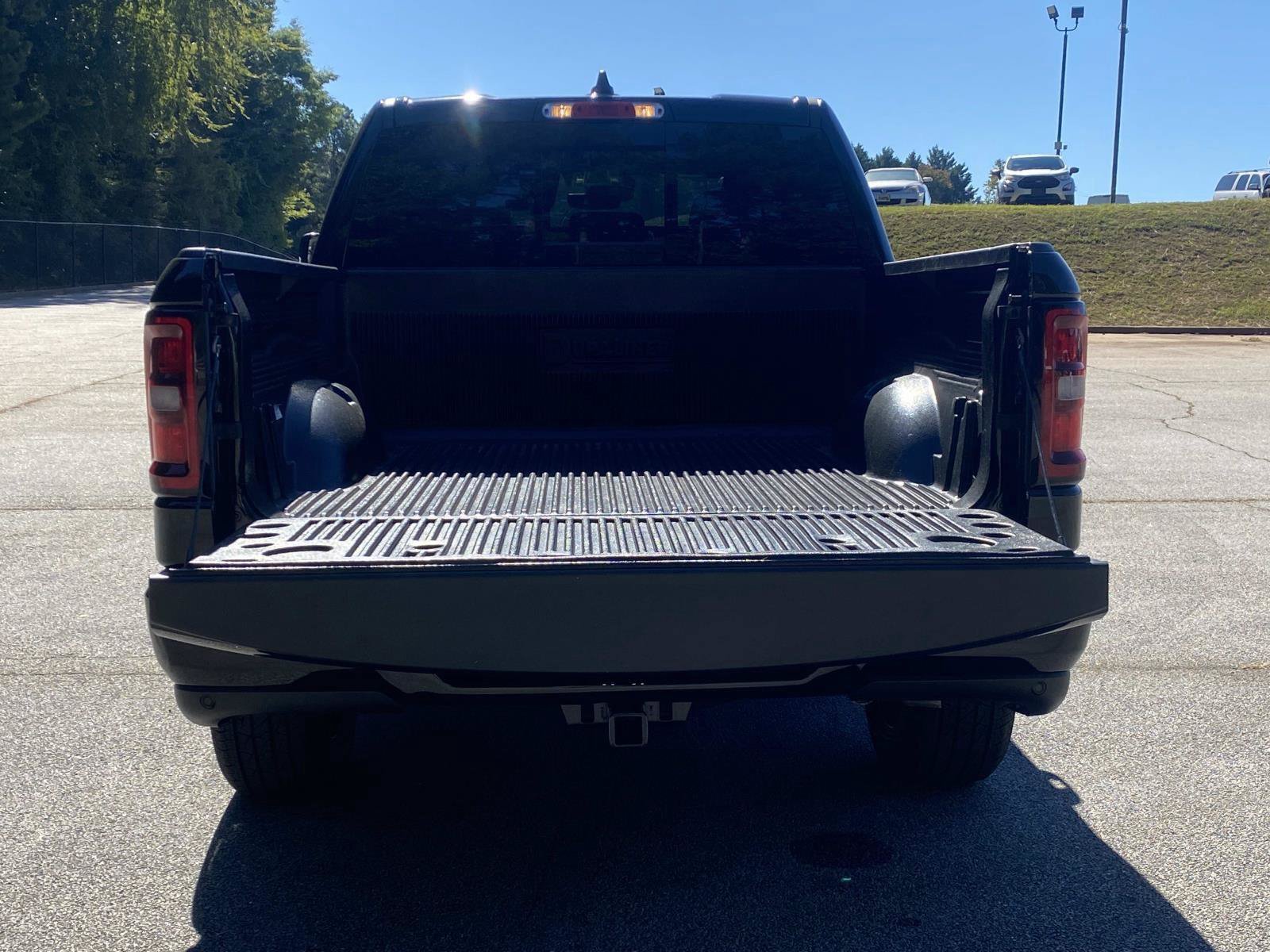 Used 2025 RAM 1500 Big Horn AWD/4WD image 7