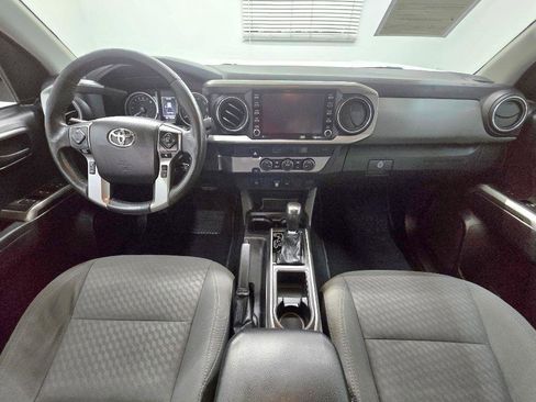 Used 2021 Toyota Tacoma SR5 RWD image 13