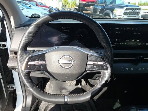 Used 2024 Nissan Ariya FWD image 16