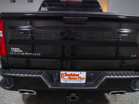 Used 2023 Chevrolet Silverado 1500 LT Trail Boss w/ Protection Package image 8