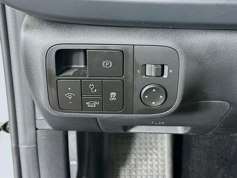 Used 2024 Hyundai Ioniq 6 SEL AWD/4WD image 17