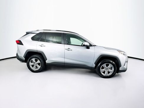 Used 2024 Toyota RAV4 XLE FWD image 11