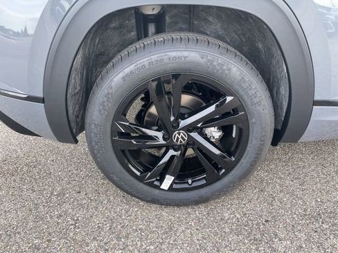 New 2026 Volkswagen Atlas Cross Sport SEL R-Line image 22