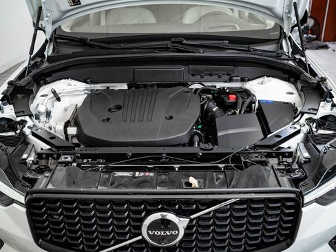 Used 2025 Volvo XC60 B5 Ultra w/ Protection Package Premier image 47