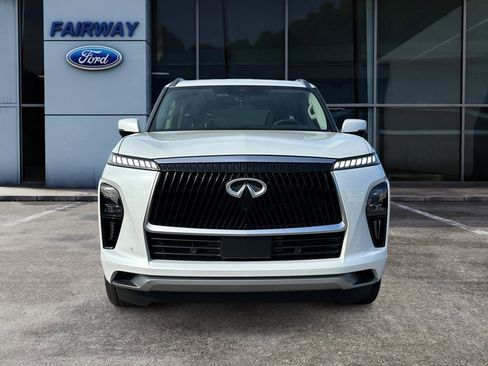 Used 2025 INFINITI QX80 Sensory image 3