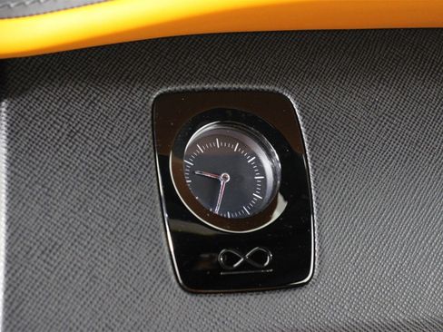 Certified 2024 Rolls-Royce Cullinan Black Badge image 8