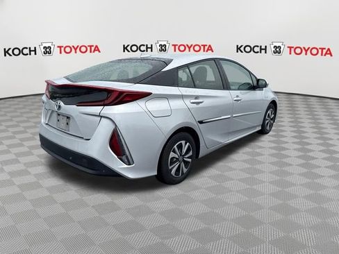 Used 2018 Toyota Prius Prime Plus FWD image 8
