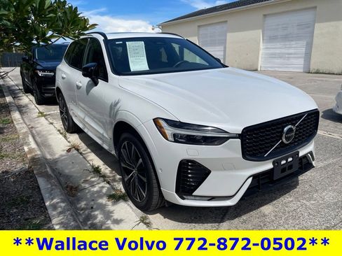 Used 2023 Volvo XC60 B5 Plus w/ Climate Package AWD/4WD image 3