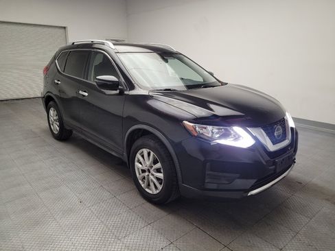 Used 2019 Nissan Rogue SV FWD image 13