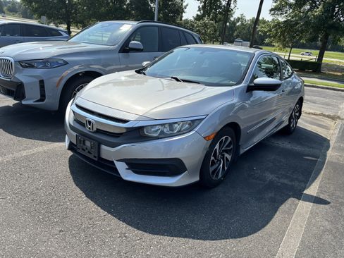Used 2016 Honda Civic LX-P image 6
