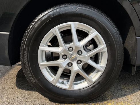 Used 2023 Chevrolet Equinox LT image 27