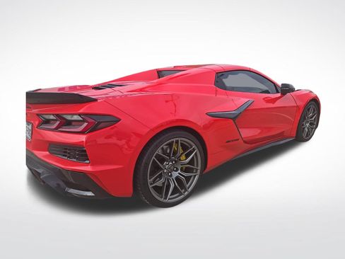 Used 2025 Chevrolet Corvette Z06 RWD image 10