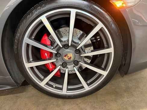 Used 2013 Porsche 911 Carrera 4S image 21