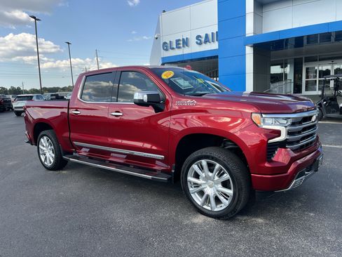 Used 2024 Chevrolet Silverado 1500 High Country w/ High Country Premium Package AWD/4WD image 12