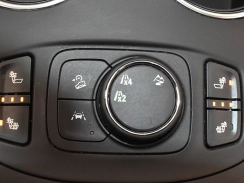 Used 2019 GMC Terrain SLT w/ Infotainment Package II AWD/4WD image 34