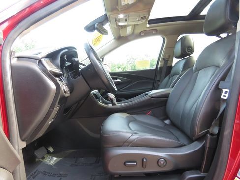 Used 2017 Buick Envision Premium w/ LPO, Hit The Road Package AWD/4WD image 10