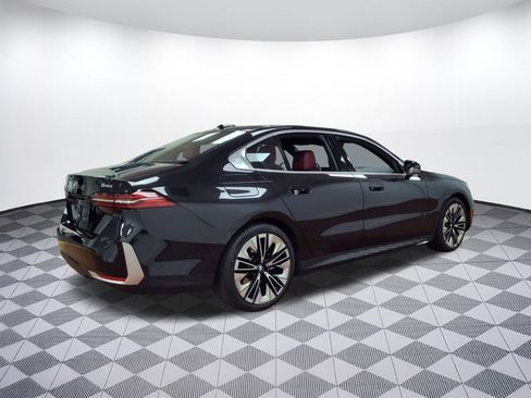 Certified 2025 BMW 540i xDrive image 8