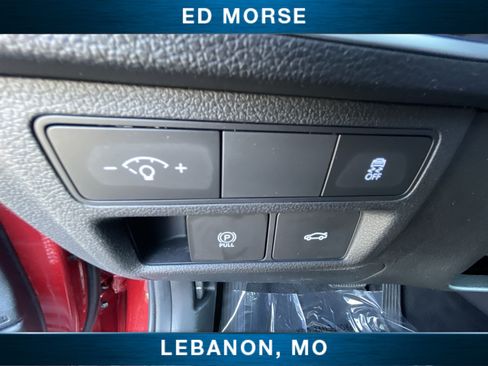Used 2025 Hyundai Sonata SEL FWD image 17
