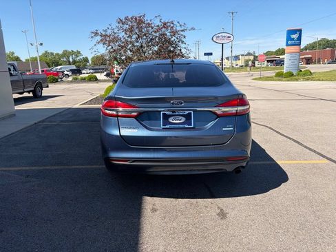 Used 2018 Ford Fusion SE w/ Fusion SE Technology Package FWD image 34