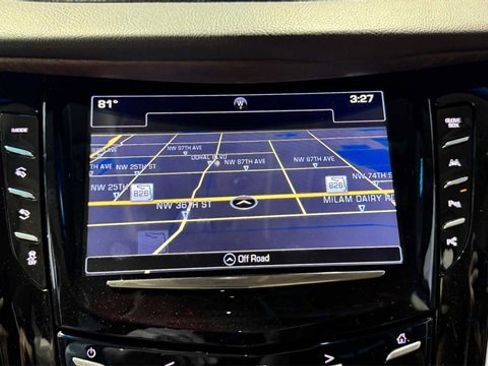 Used 2018 Cadillac Escalade ESV Premium Luxury image 34