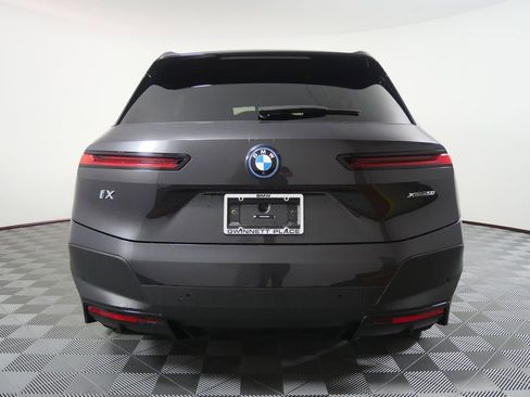 Used 2024 BMW iX xDrive50 AWD/4WD image 4