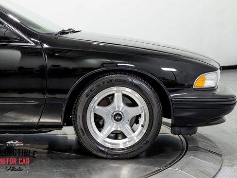 Used 1996 Chevrolet Impala SS RWD image 42