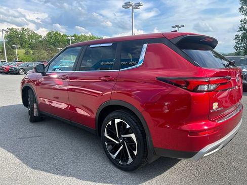 Used 2022 Mitsubishi Outlander SE AWD/4WD image 5