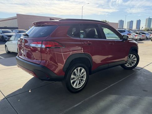 Used 2023 Toyota Corolla Cross LE image 4