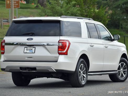 Used 2018 Ford Expedition Max XLT w/ Equipment Group 202A AWD/4WD image 5