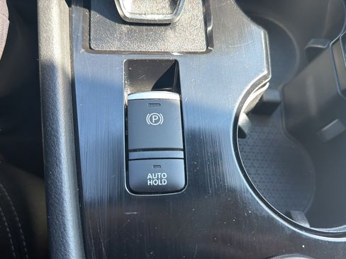 Used 2023 Nissan Rogue SV AWD/4WD image 41