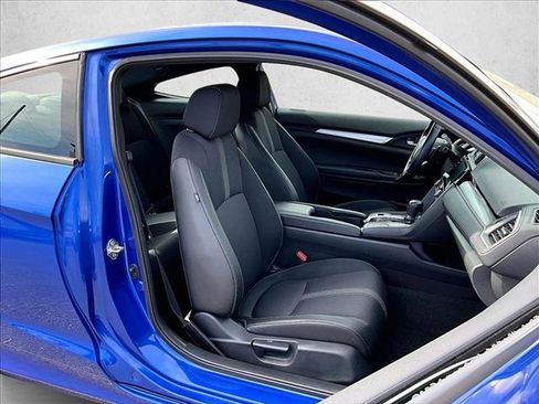 Used 2019 Honda Civic Sport image 8