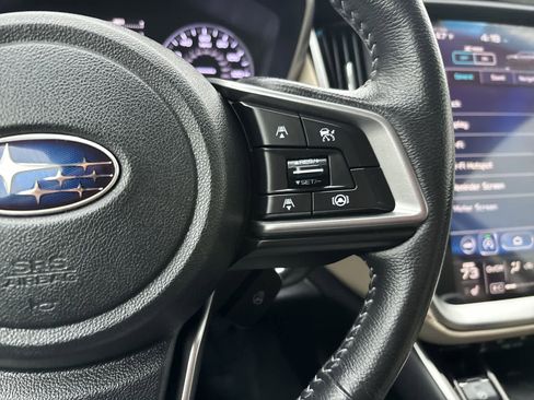 Used 2021 Subaru Outback Limited image 12
