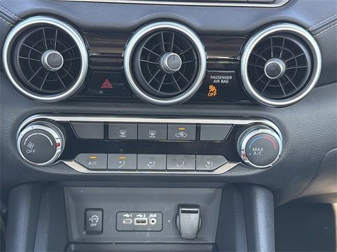 Certified 2025 Nissan Sentra SV image 7