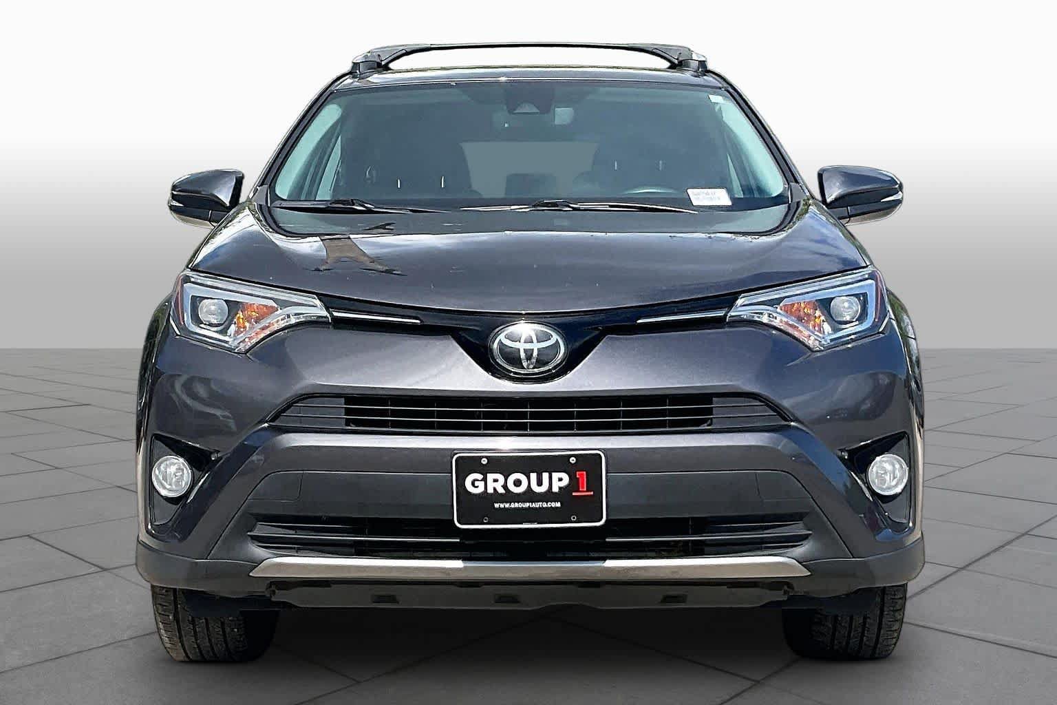 Used 2018 Toyota RAV4 Limited FWD image 4