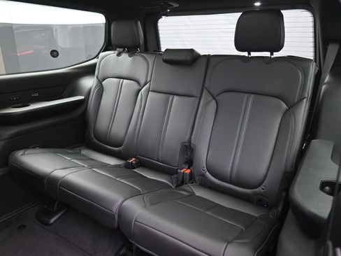 New 2026 Jeep Grand Wagoneer image 15