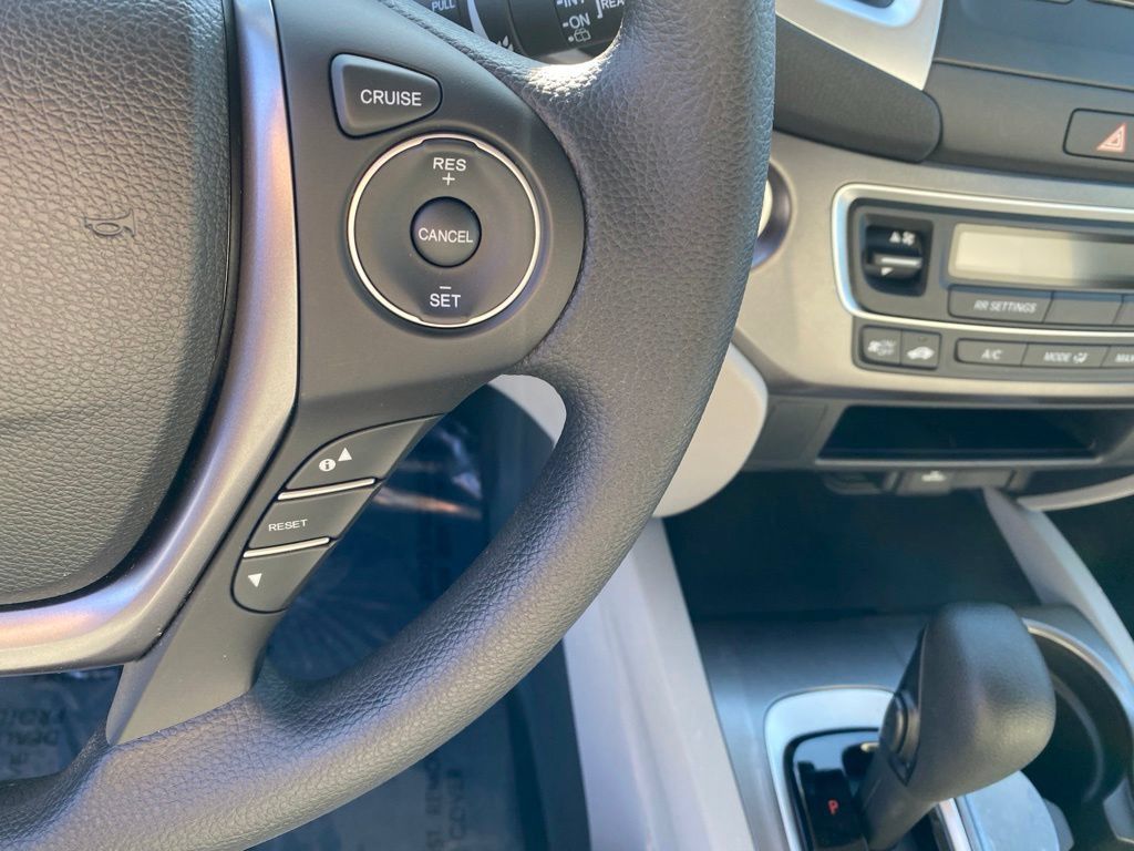 Used 2016 Honda Pilot LX image 19