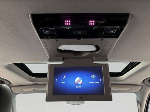 Used 2017 Cadillac Escalade Premium Luxury image 21